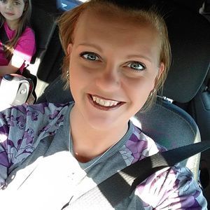 Meet your Posher, Becca